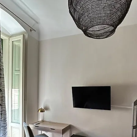 Apartment Cairoli *